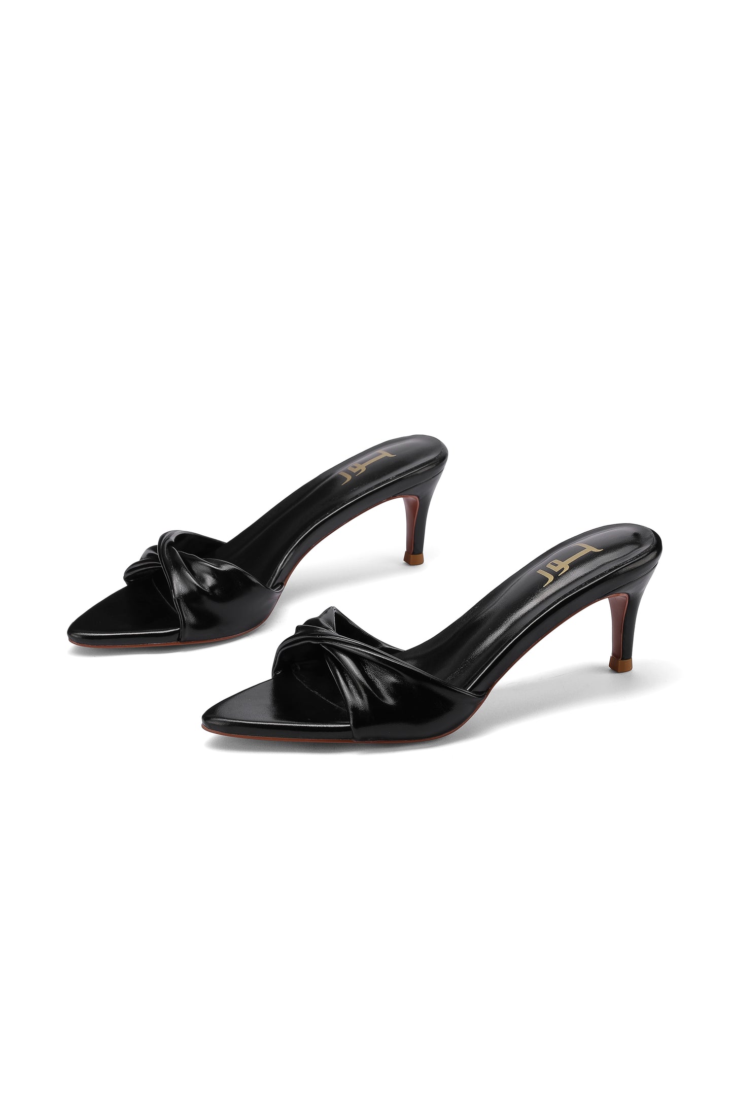 Luminous in Black (05)